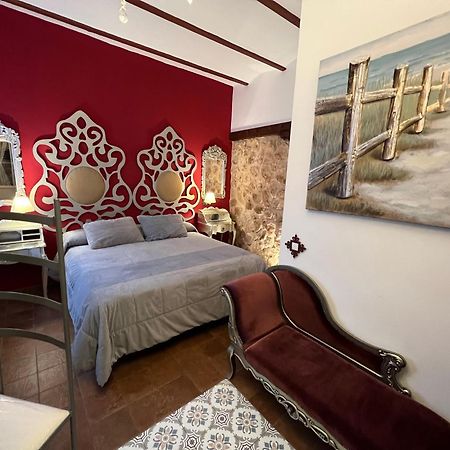 Retiro Del Teatro Almagro Hotel Екстериор снимка