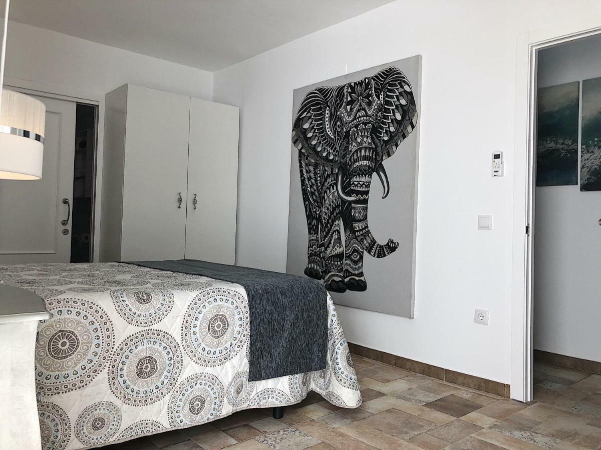 Retiro Del Teatro Almagro Hotel Екстериор снимка